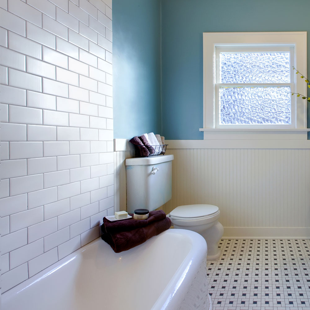 ¿Como pintar azulejos de cuarto de baño?