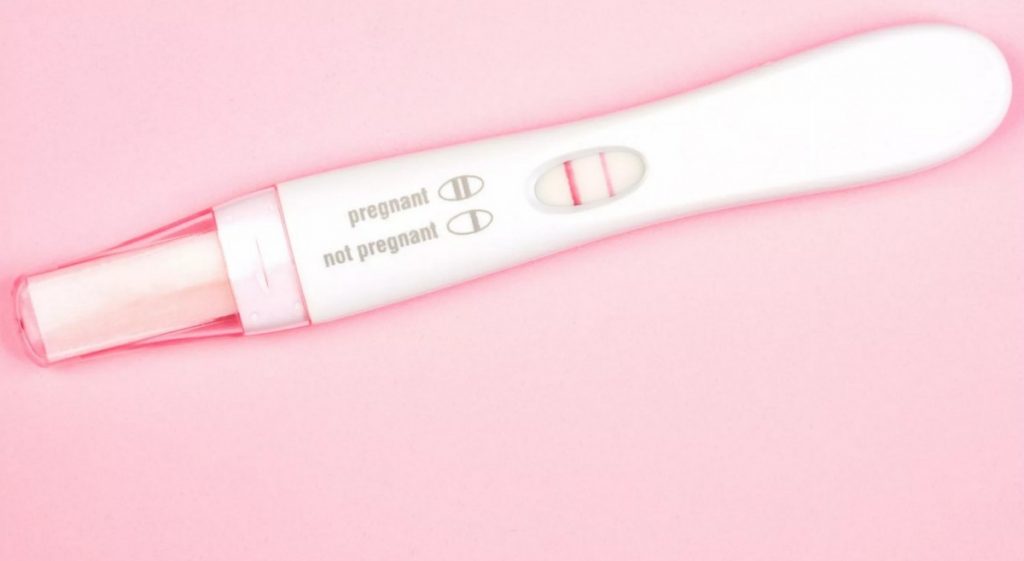 Test de embarazo dos rayas una muy clarita